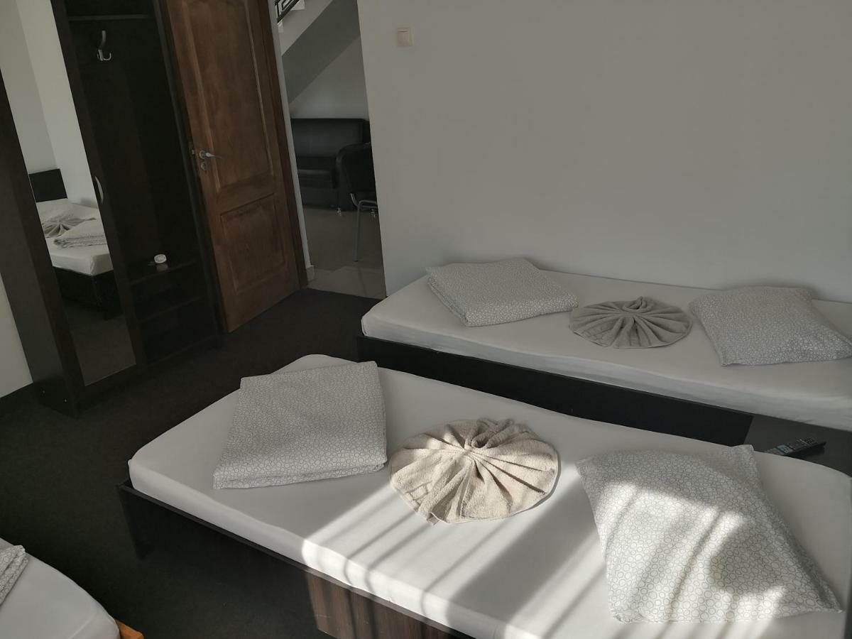 Pensiunea Platinum Targu Jiu Luaran gambar