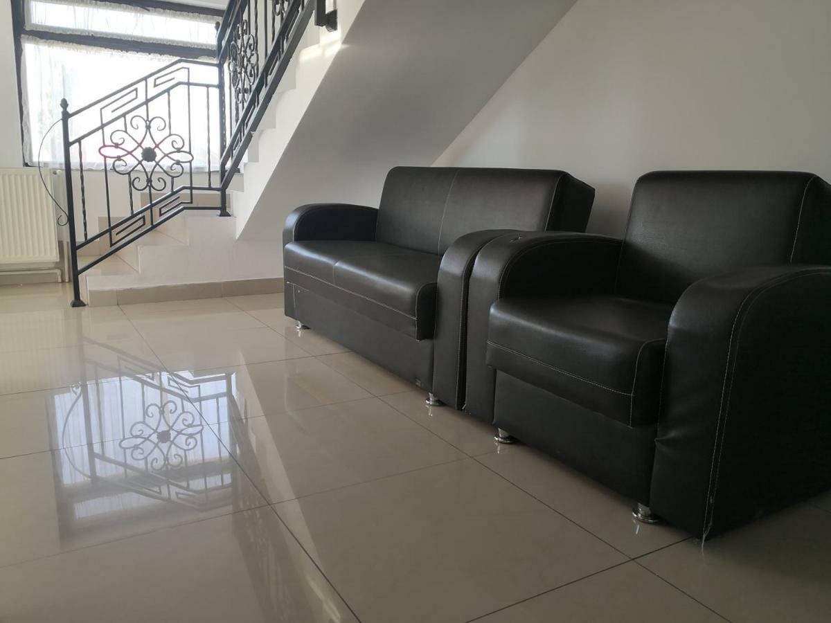 Pensiunea Platinum Targu Jiu Luaran gambar