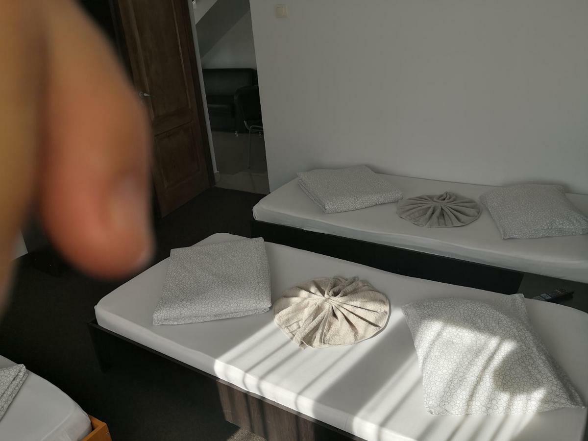 Pensiunea Platinum Targu Jiu Luaran gambar